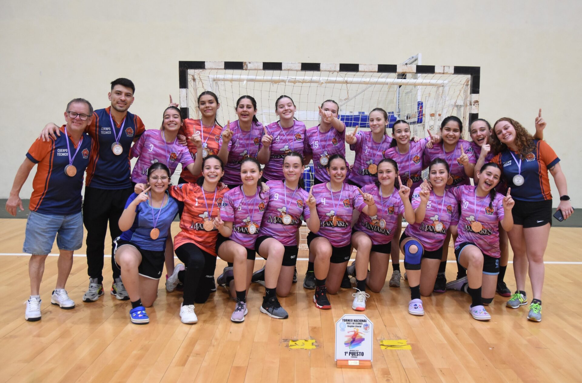 AEMO campeón y sub campeón regional de Handball en categoría menores ...